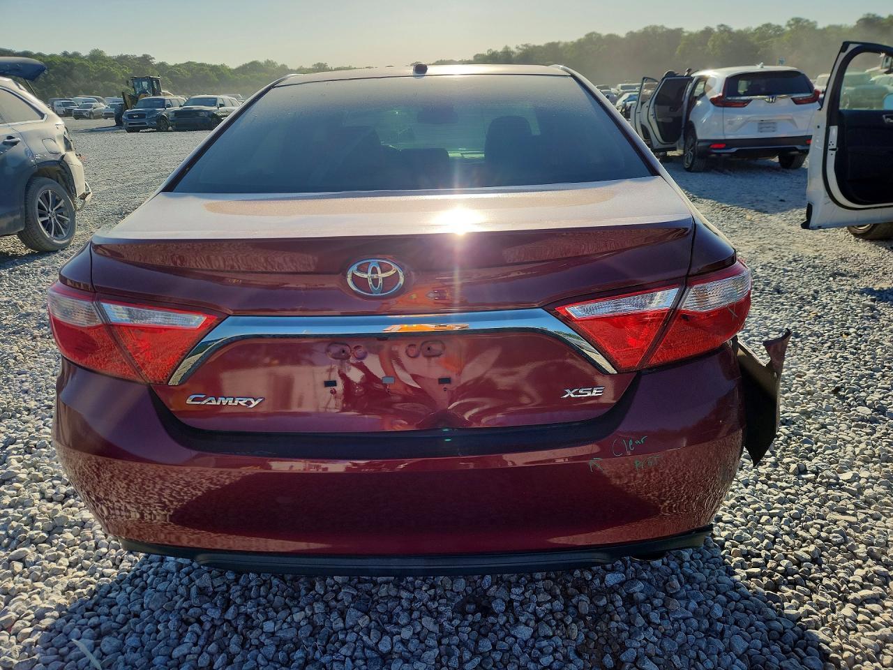 2015 Toyota Camry Xse - Фото 6