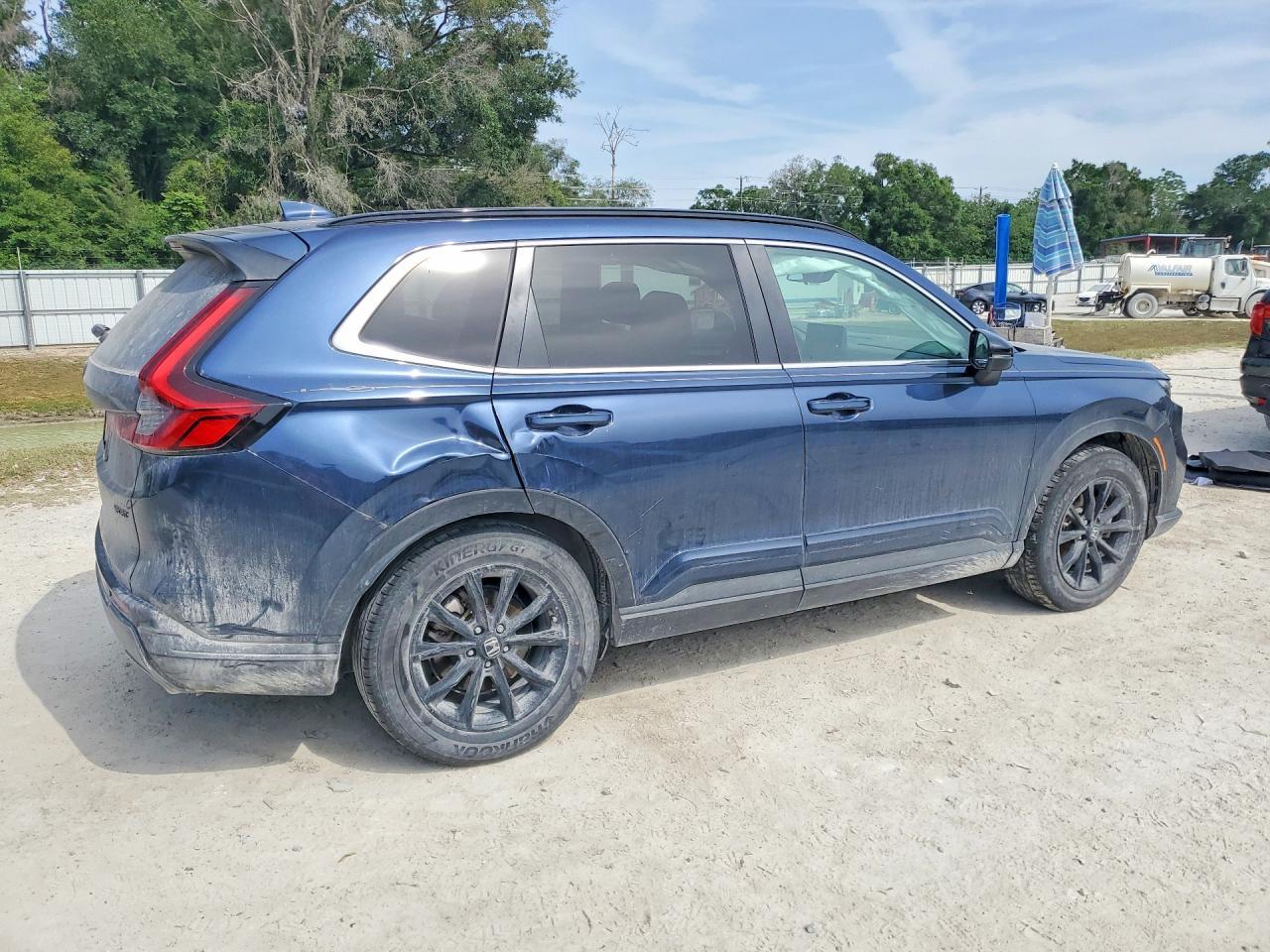 2023 Honda Cr-V Sport - Image 3