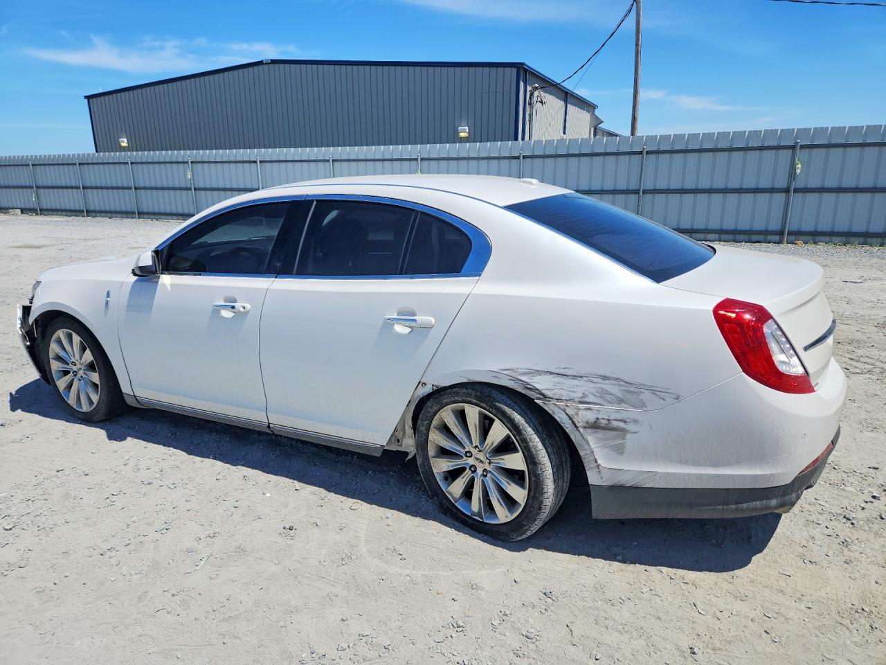 2015 Lincoln Mks - Image 2