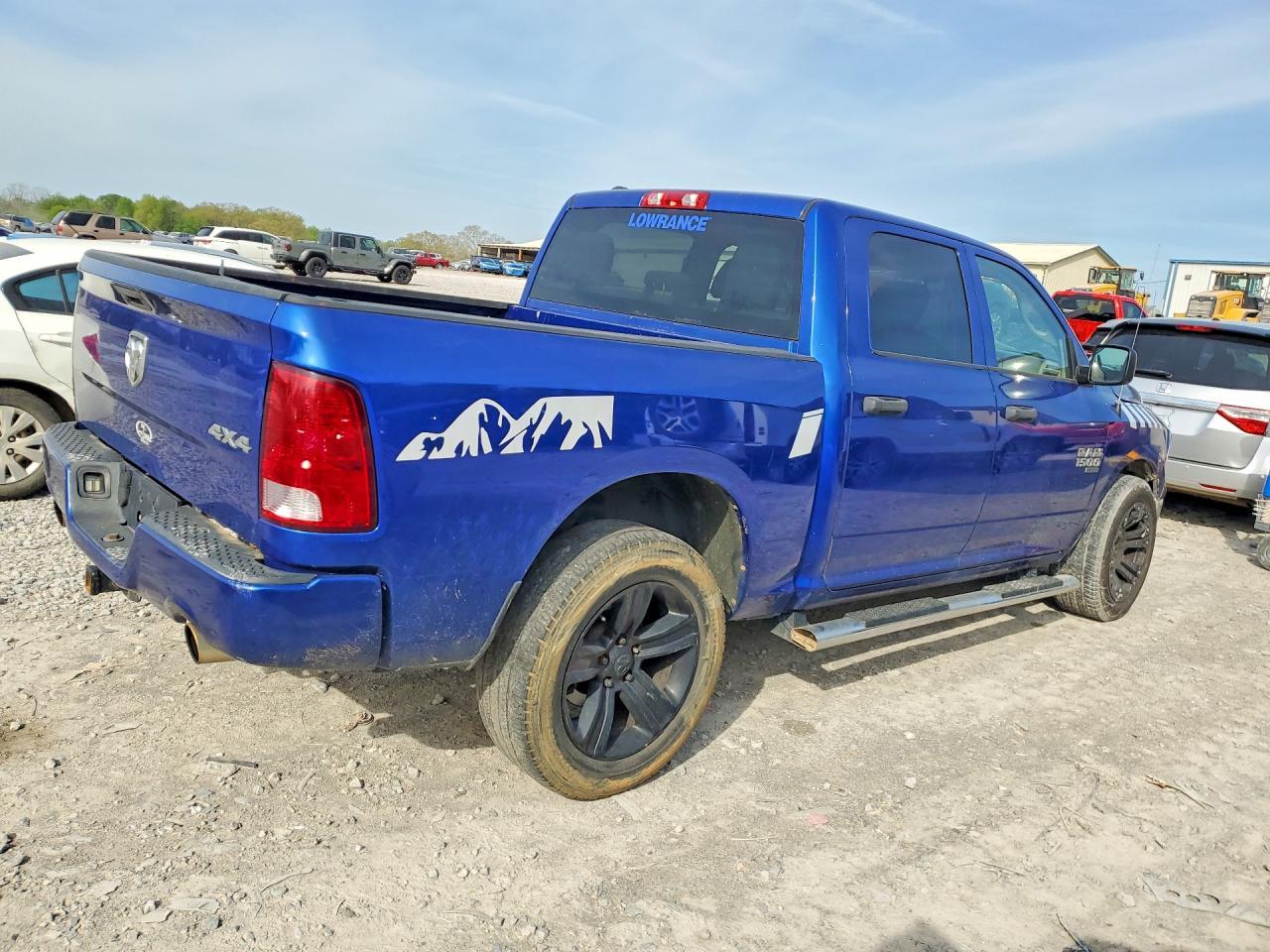 2019 Ram 1500 Classic Tradesman - Фото 3