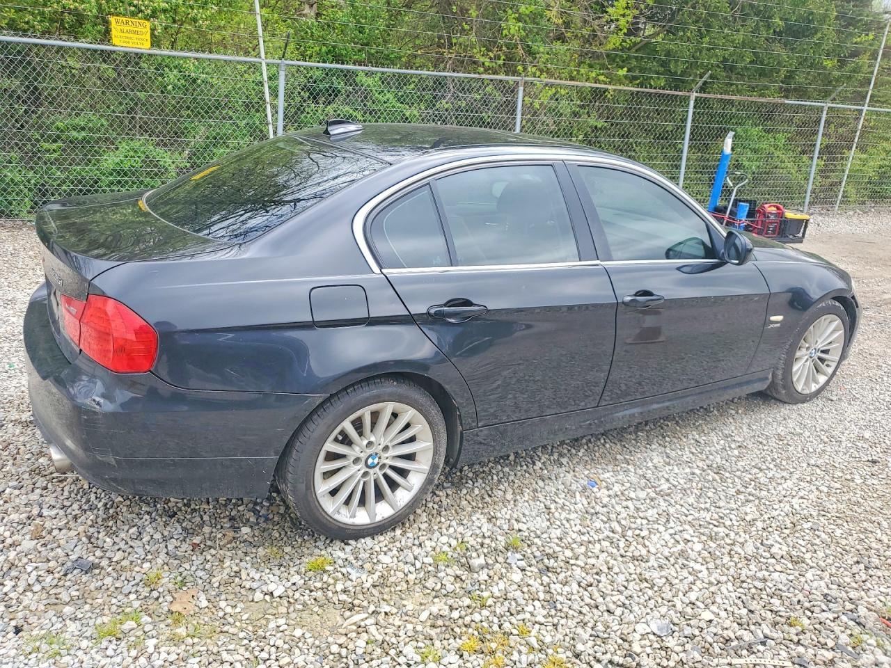 2011 BMW 335 Xi - Фото 3
