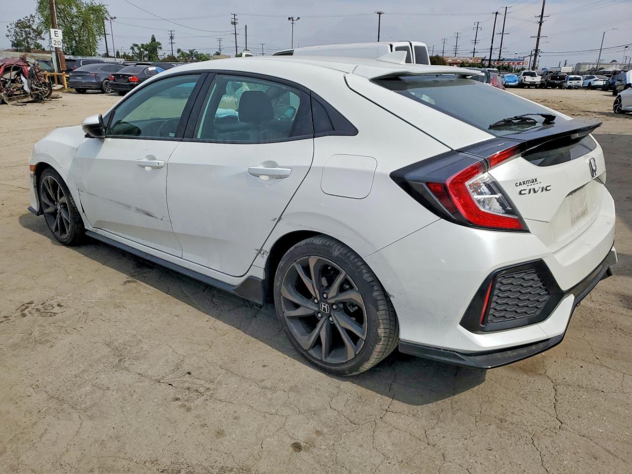 2018 Honda Civic Sport - Фото 2