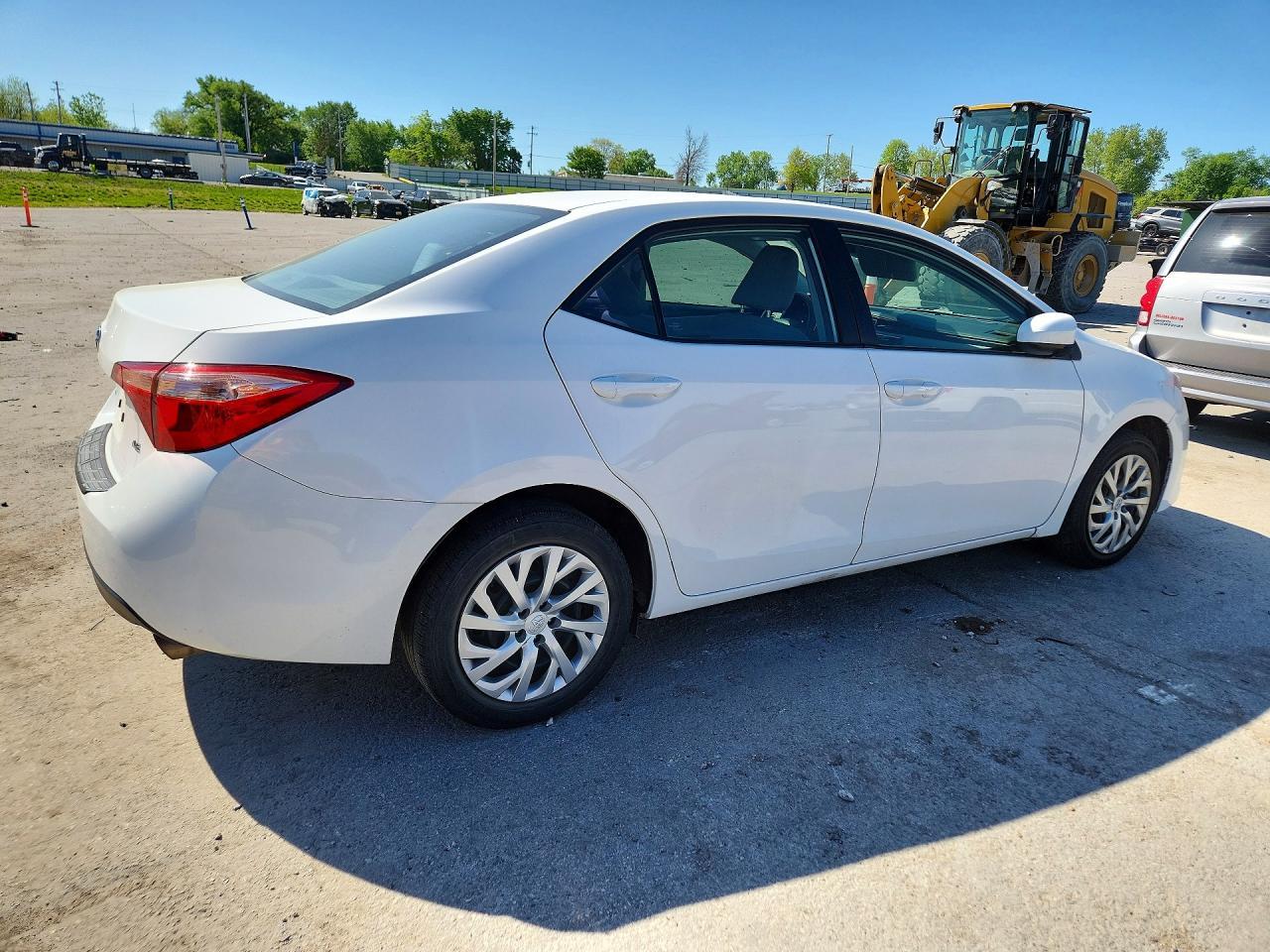 2019 Toyota Corolla Le - Фото 3