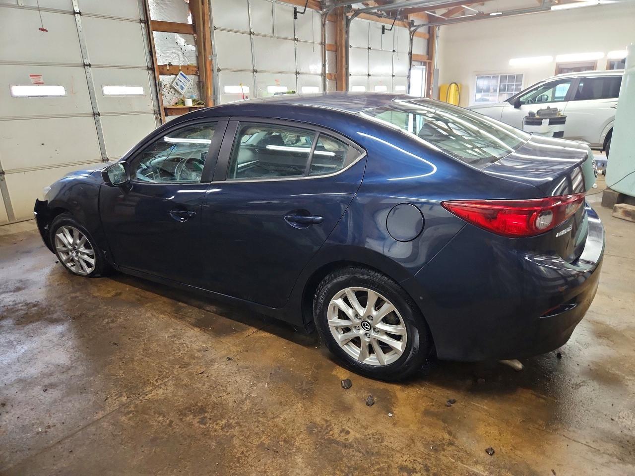 2017 Mazda 3 Sport - Фото 2