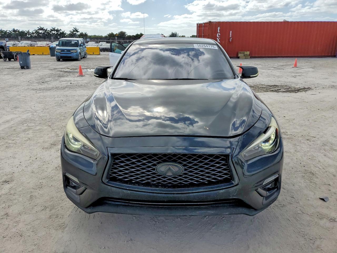 2018 Infiniti Q50 3.0T Luxe - Image 5