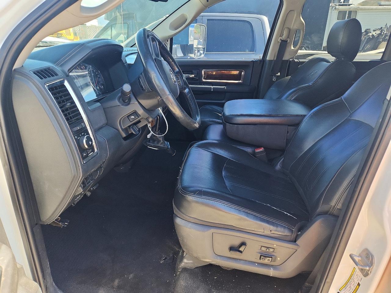 2012 Dodge Ram 3500 Laramie - Image 7