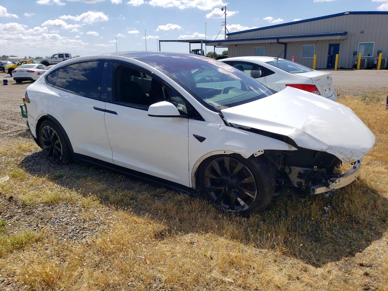 2022 Tesla Model X - Фото 4