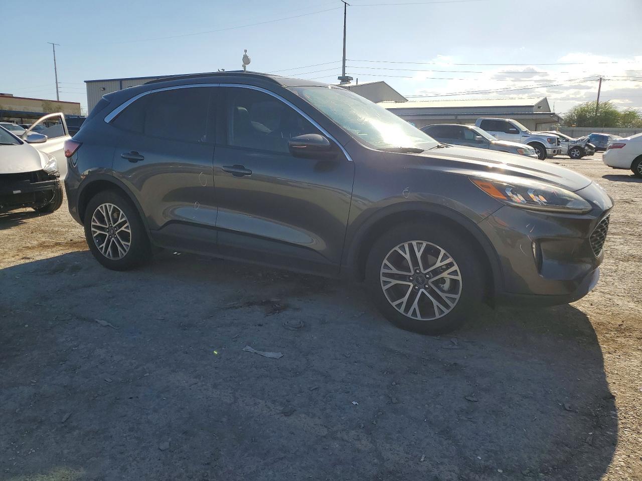 2020 Ford Escape Sel - Фото 4