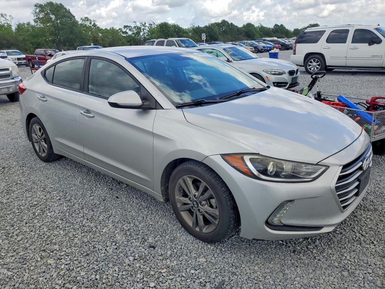 2017 Hyundai Elantra Se - Фото 4
