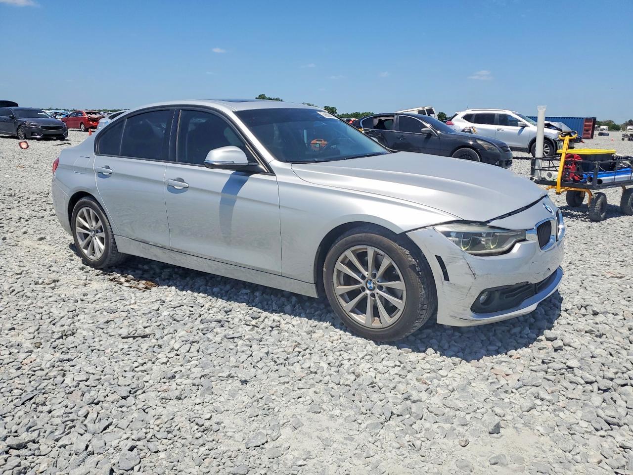 2018 BMW 320 I - Image 4