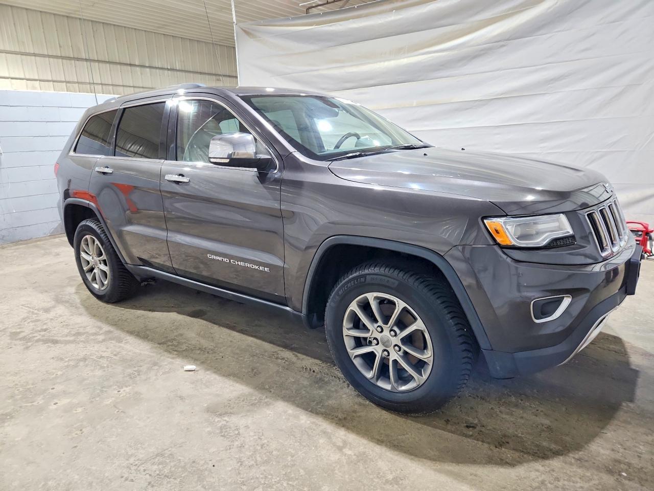 2015 Jeep Grand Cherokee - Image 4