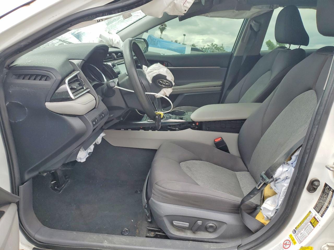 2018 Toyota Camry Le - Фото 7