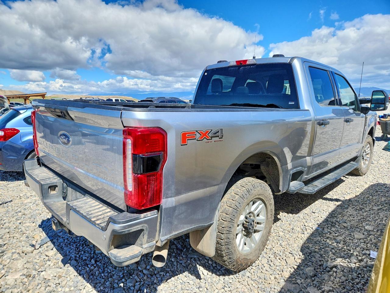 2024 Ford F250 Super Duty - Image 3