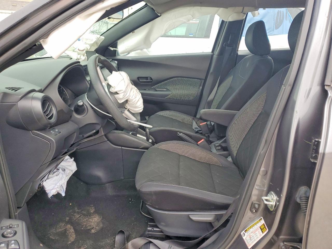 2019 Nissan Kicks S - Image 7