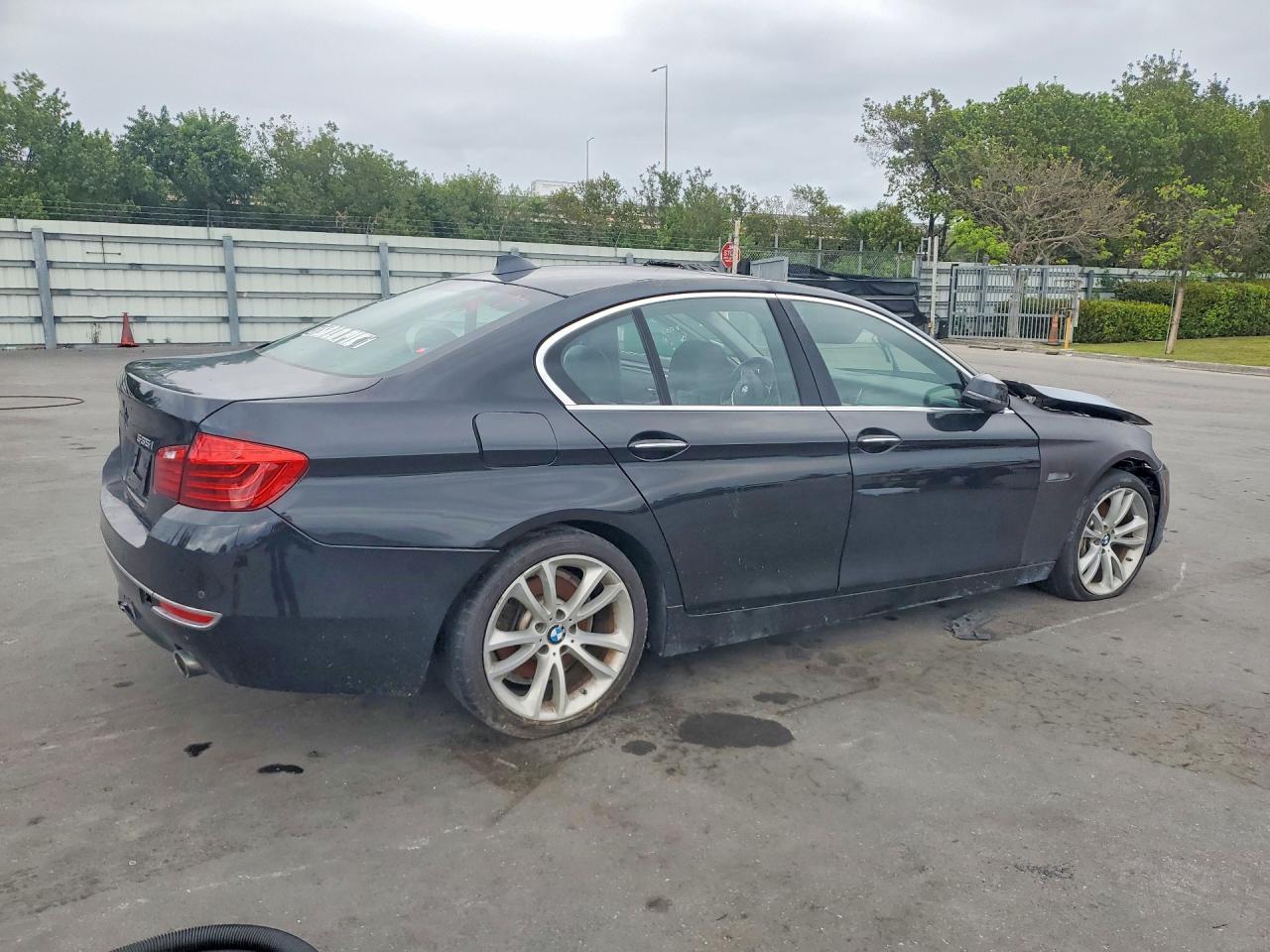 2016 BMW 535 I - Фото 3