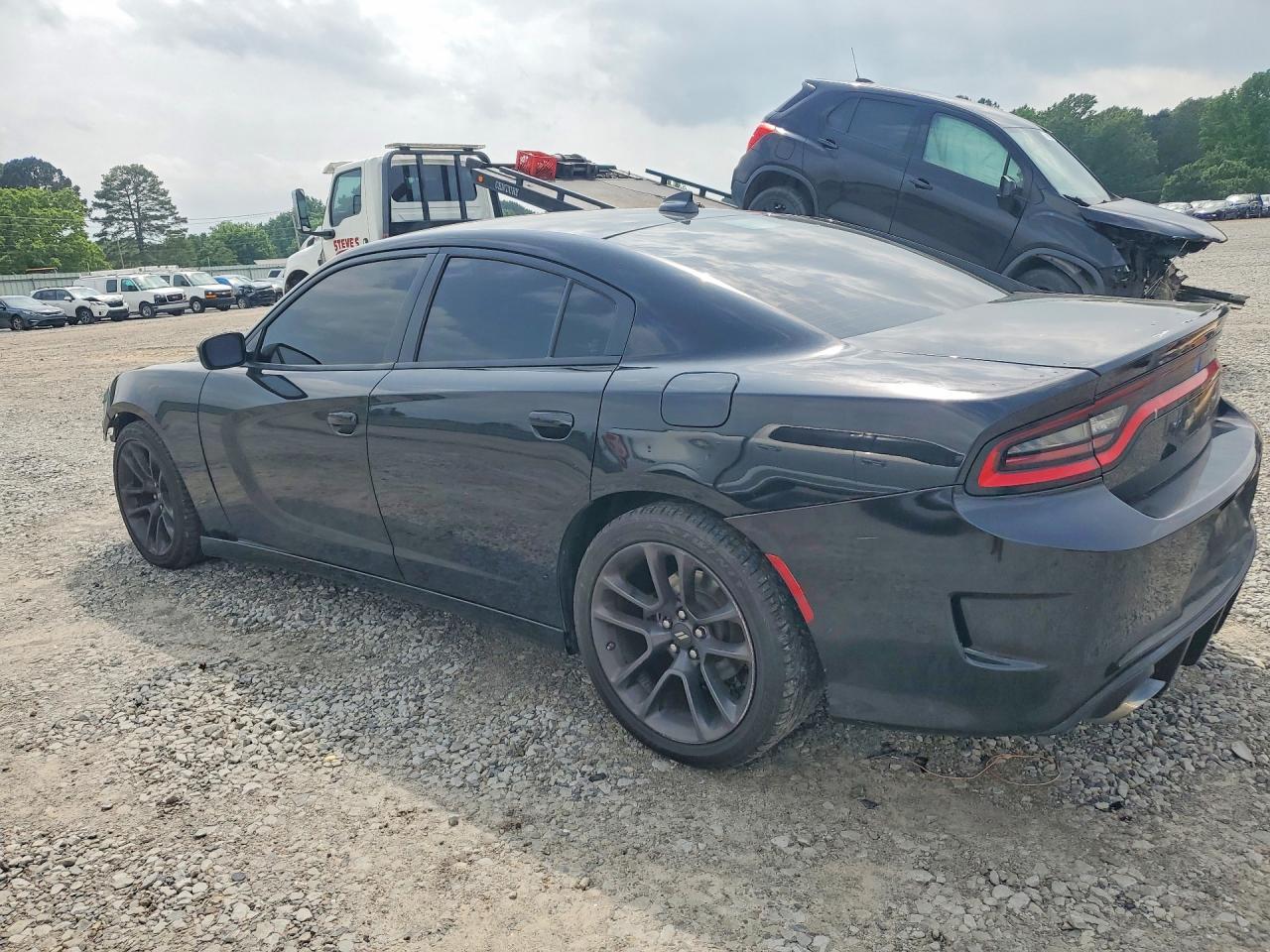 2016 Dodge Charger R - Image 2