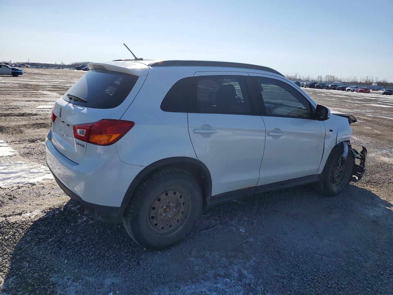 2016 Mitsubishi Rvr - Фото 3