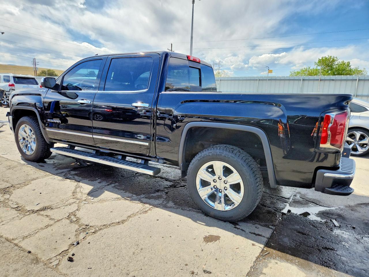 2018 GMC Sierra K1500 Slt - Image 2