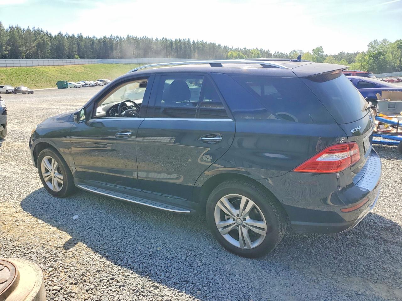 2015 Mercedes-Benz Ml 250 Bluetec - Фото 2