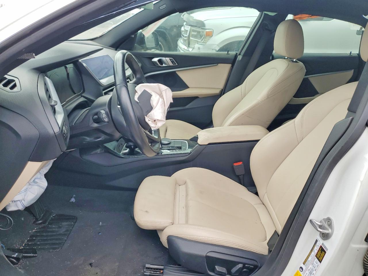 2021 BMW 228Xi - Фото 7