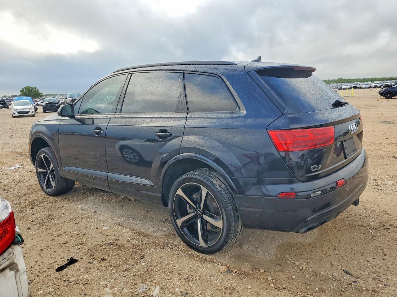 2019 Audi Q7 Premium Plus - Фото 2