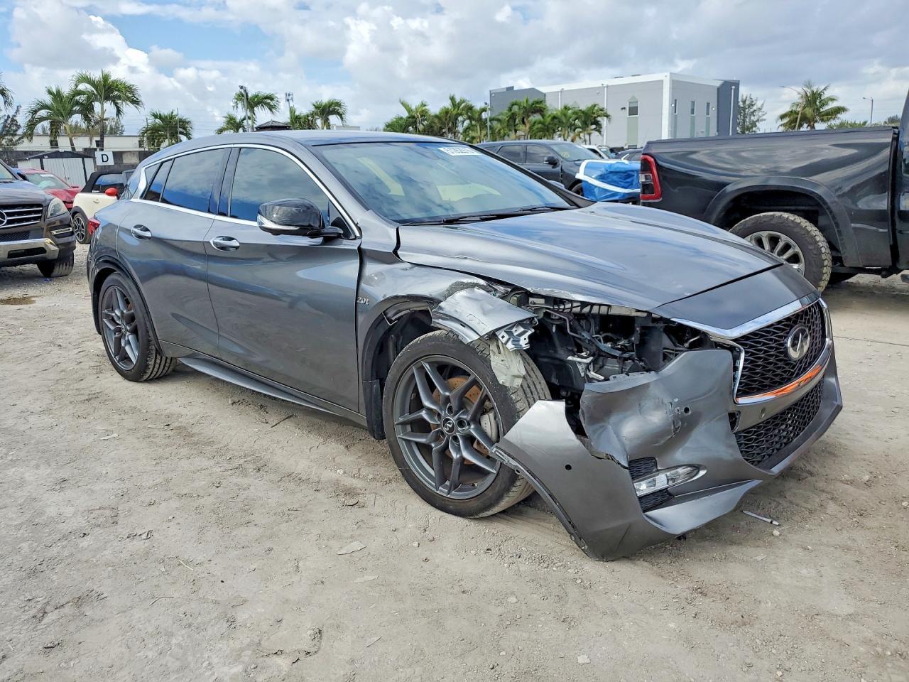 2019 Infiniti Qx30 Sport - Фото 4