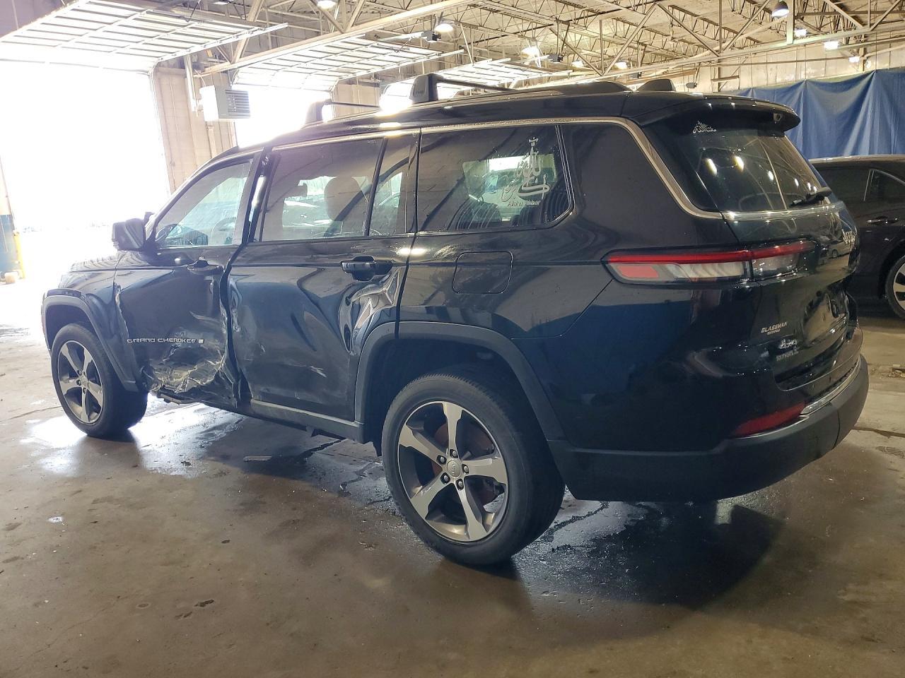 2023 Jeep Grand Cherokee L Limited - Image 2