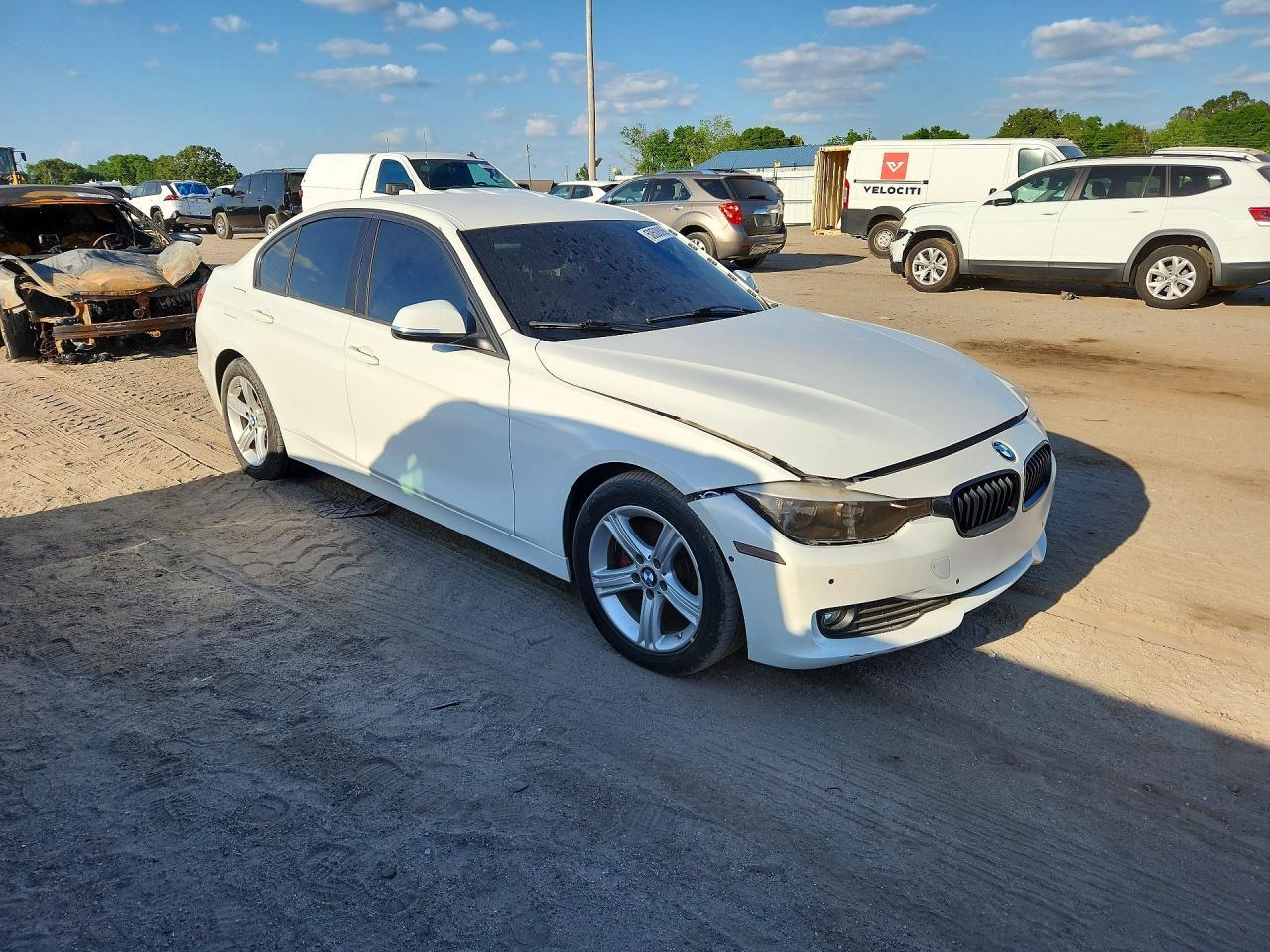 2015 BMW 320 I - Фото 4