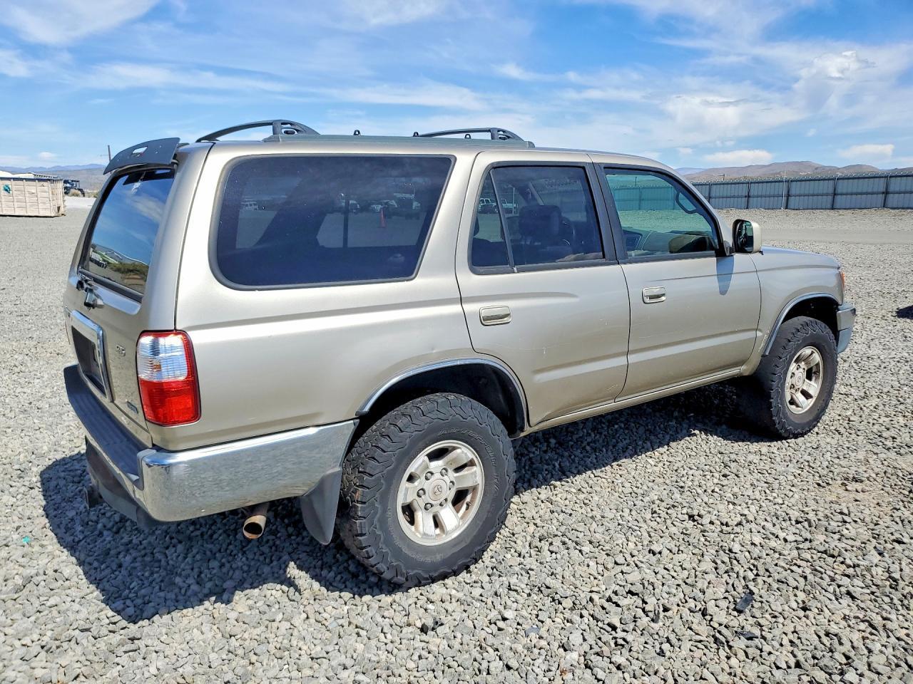 2002 Toyota 4Runner - Фото 3