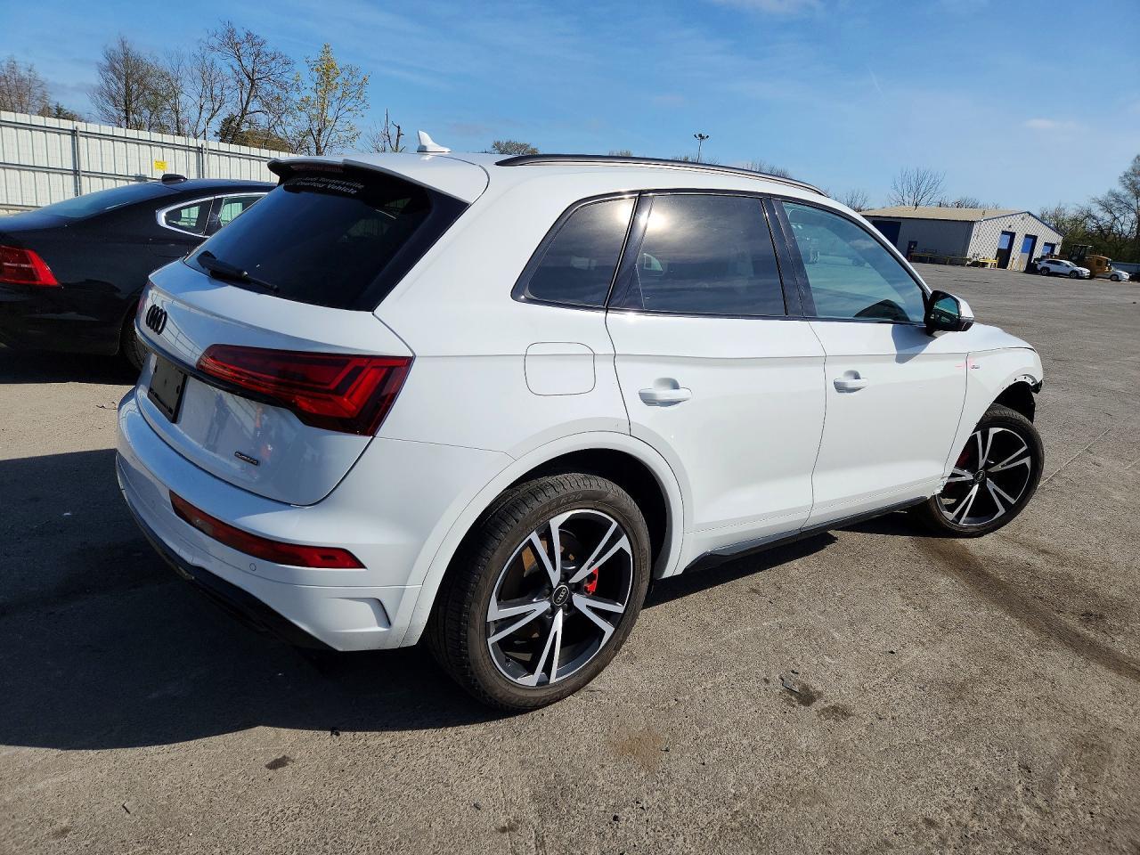 2025 Audi Q5 Premium Plus 45 - Фото 3