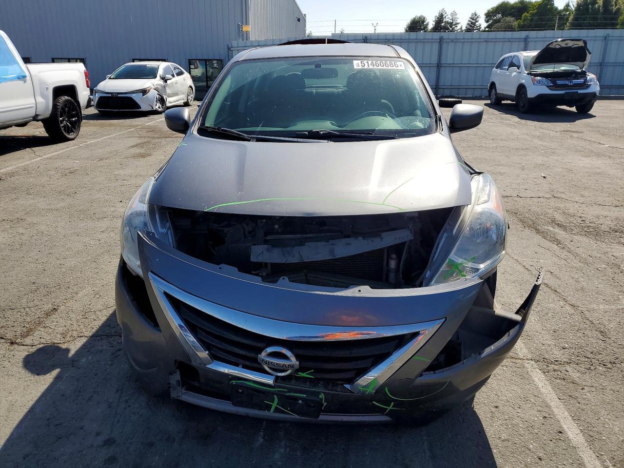2018 Nissan Versa Sv - Фото 5