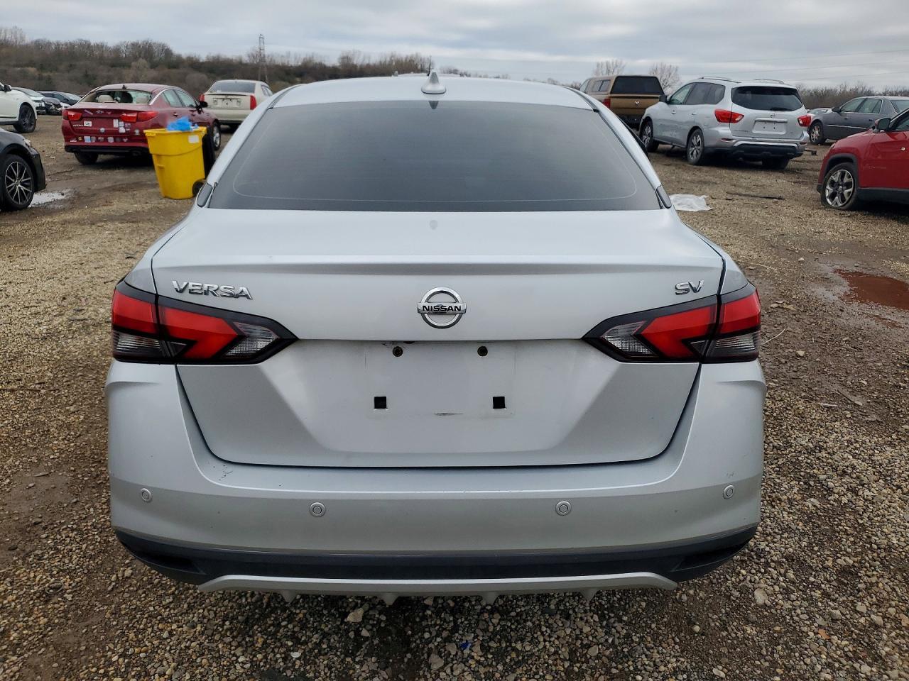 2020 Nissan Versa Sv - Image 6