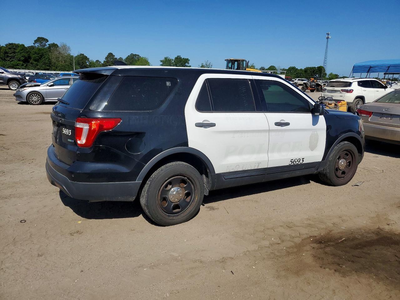 2017 Ford Explorer Police Interceptor - Image 3