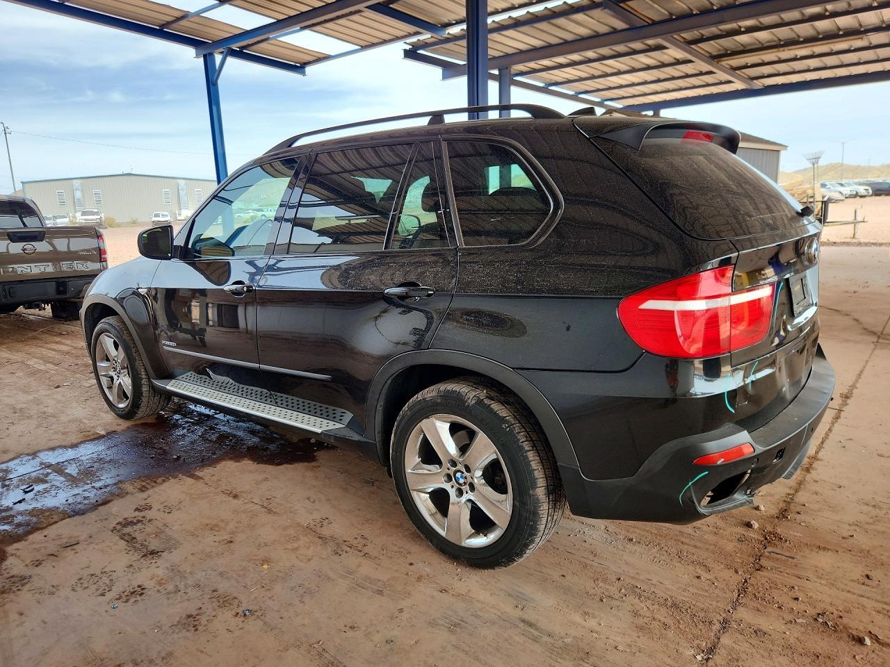 2010 BMW X5 xDrive30I - Image 2