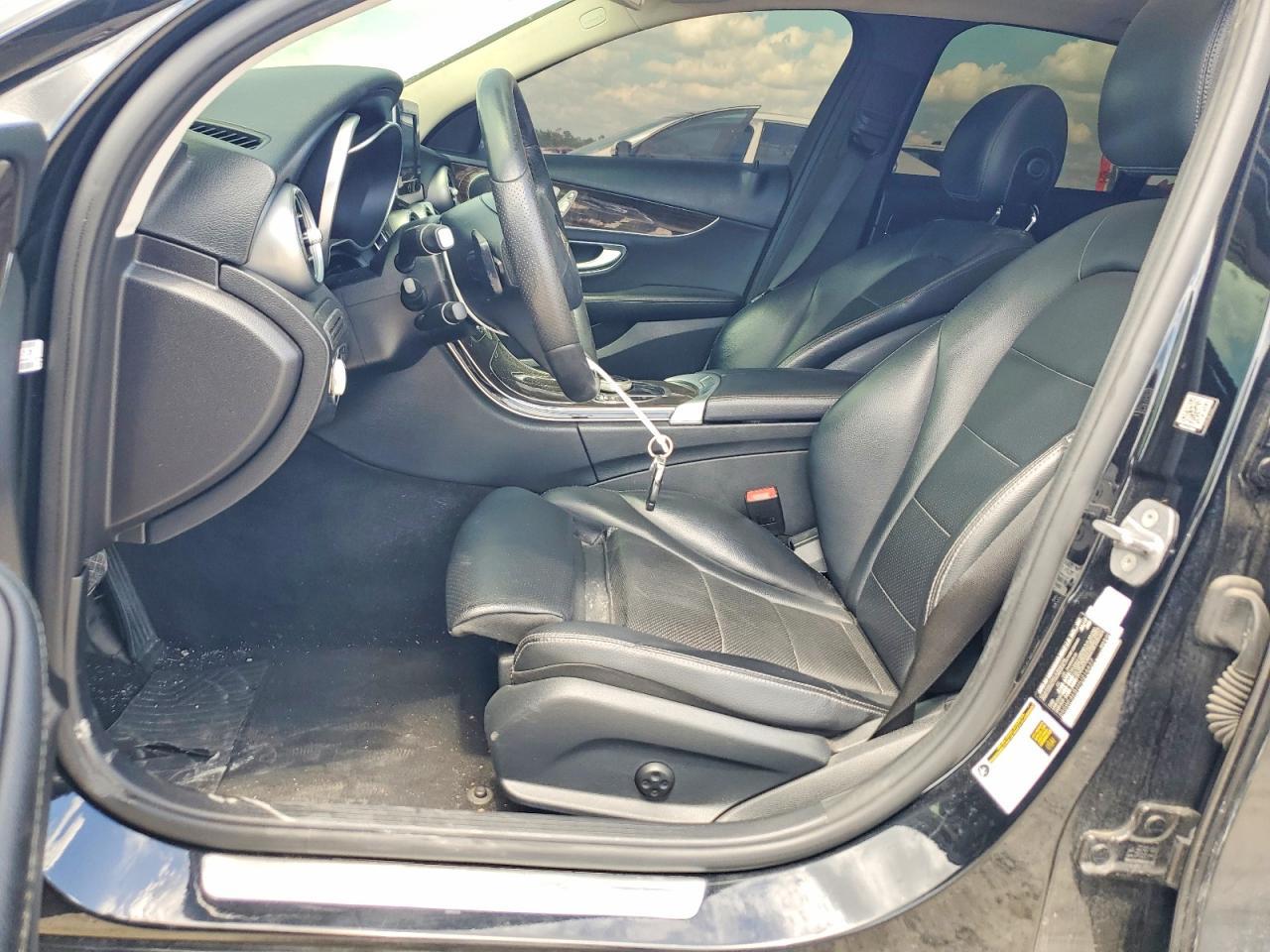 2017 Mercedes-Benz C 300 4Matic - Image 7