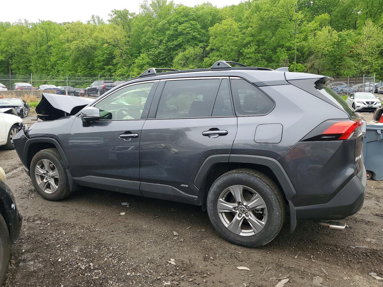 2025 Toyota Rav4 Hybrid Xle - Image 2