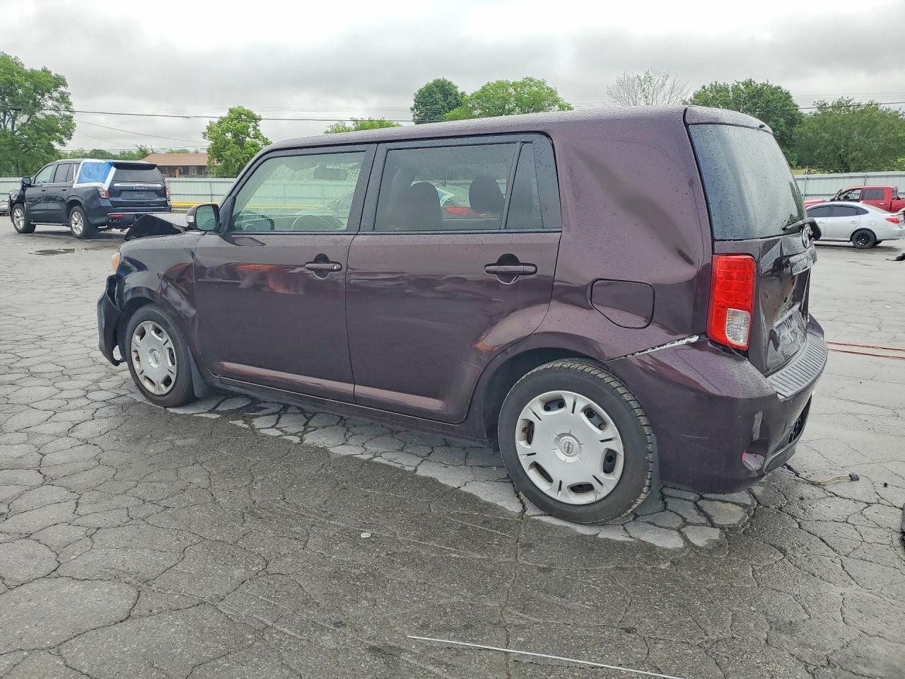 2013 Scion Xb Base - Фото 2