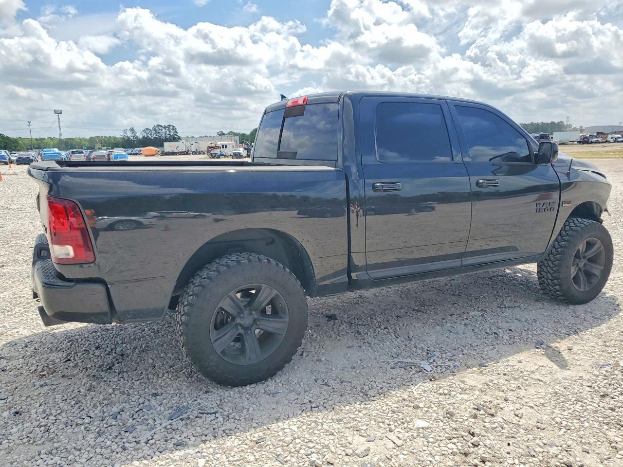 2016 Ram 1500 Sport - Image 3
