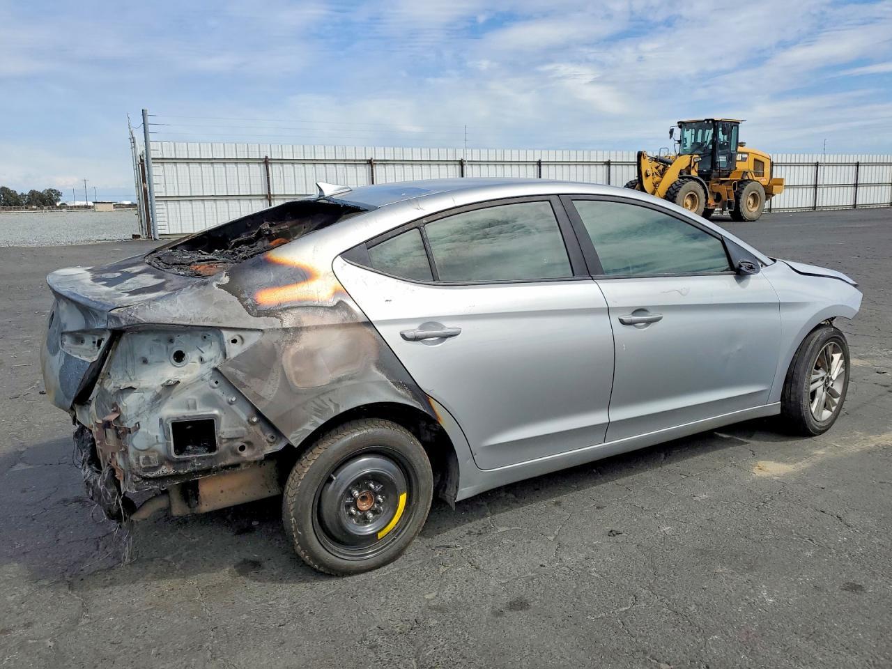 2020 Hyundai Elantra Sel - Image 3