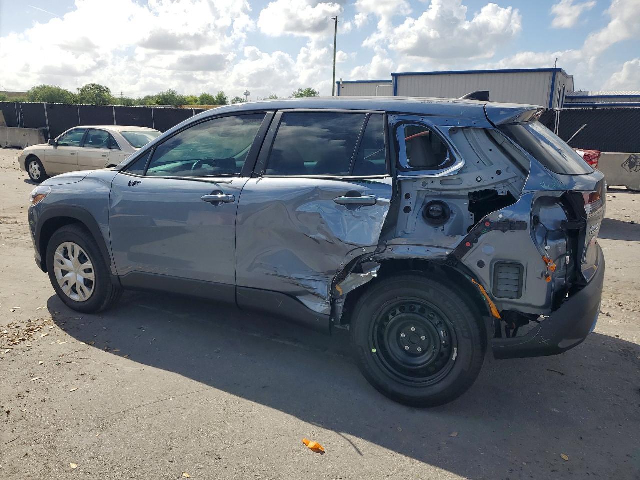 2026 Toyota Corolla Cross L - Фото 2