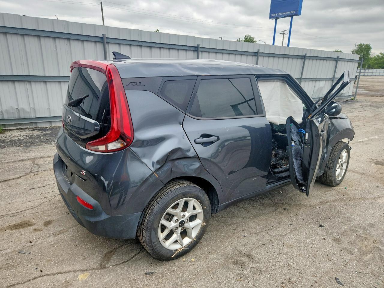 2021 Kia Soul Lx - Фото 3