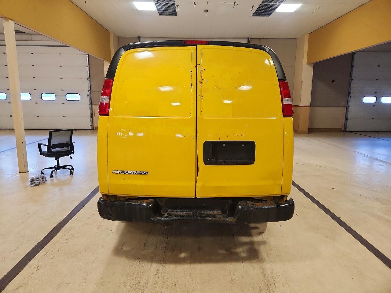 2019 Chevrolet Express G2500 - Фото 6