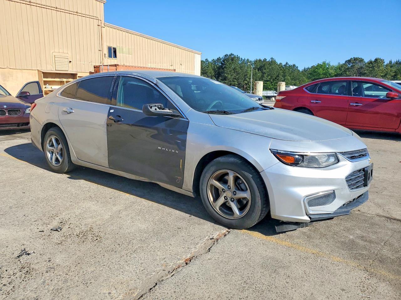 2017 Chevrolet Malibu Ls - Фото 4