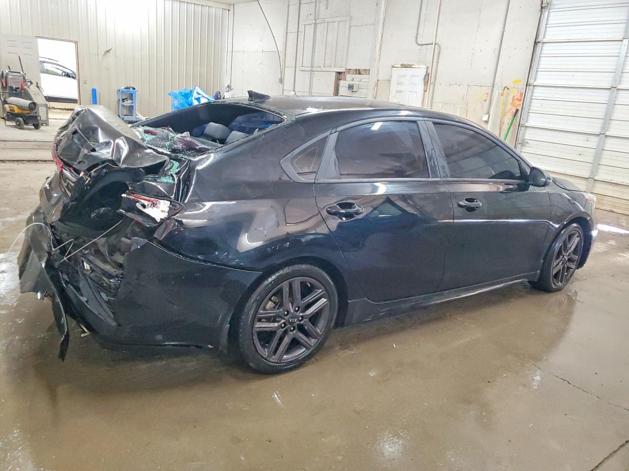 2021 Kia Forte Gt-Line - Фото 3