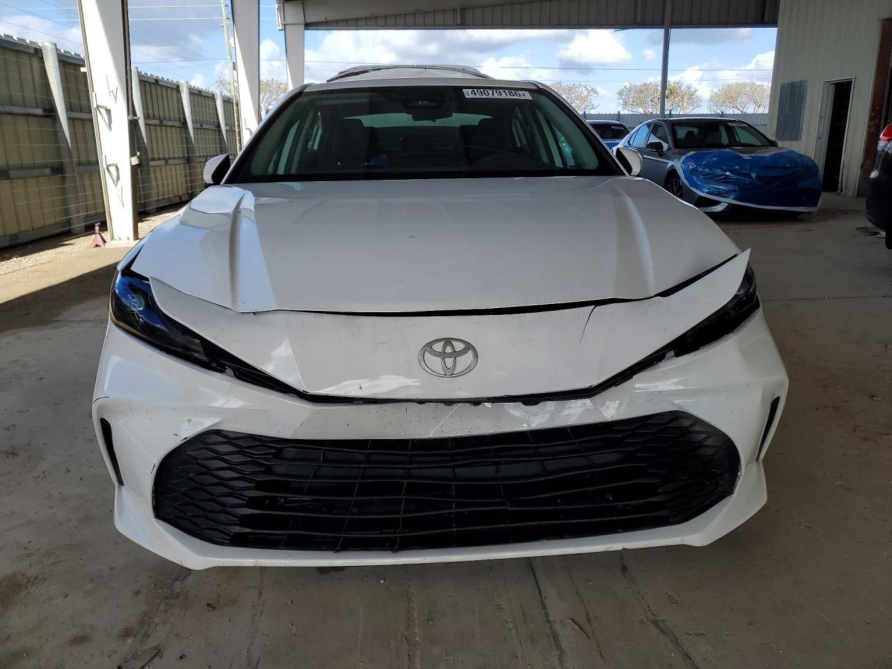 2025 Toyota Camry Le - Image 5