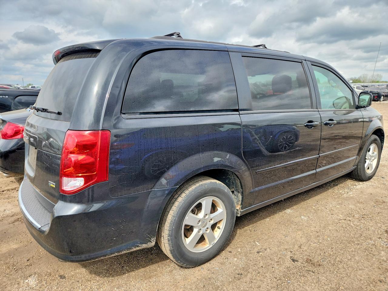 2013 Dodge Grand Caravan Sxt - Фото 3