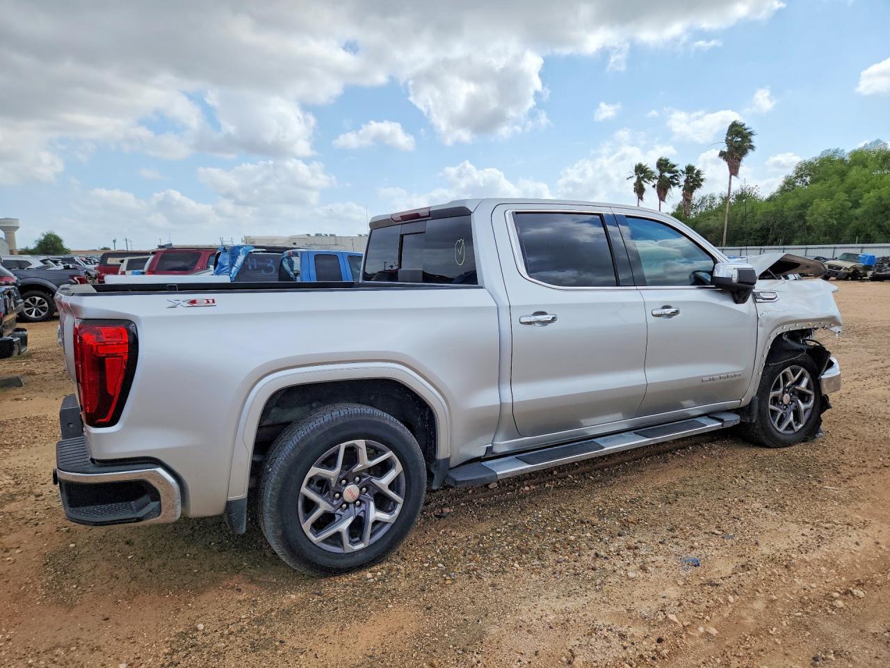 2022 GMC Sierra K1500 Slt - Фото 3