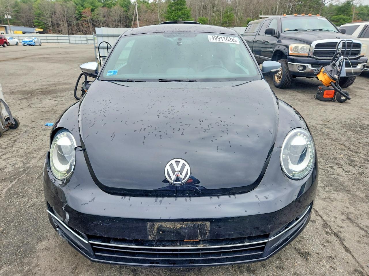 2013 Volkswagen Beetle Turbo - Image 5