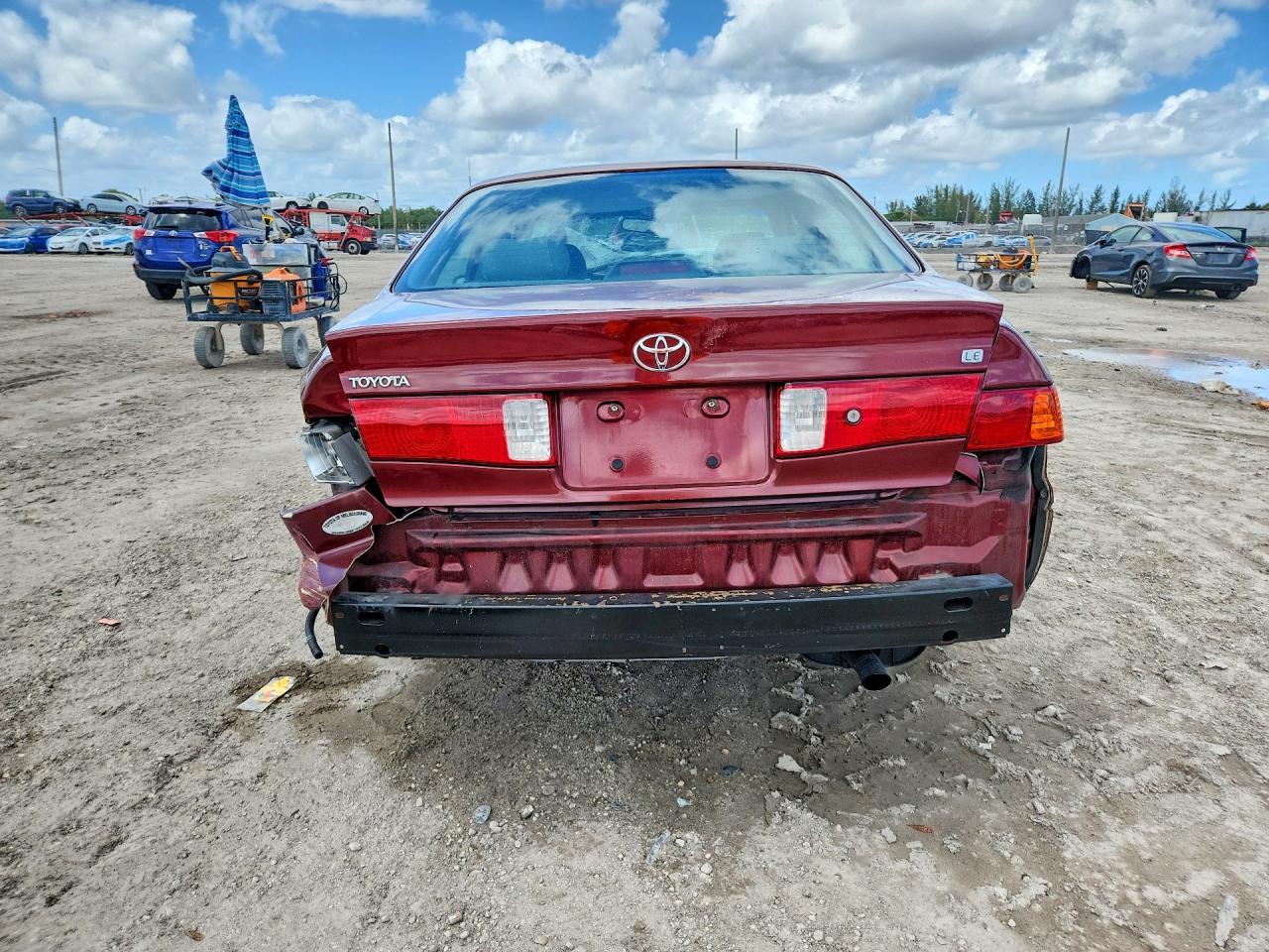 2000 Toyota Camry Le - Image 6