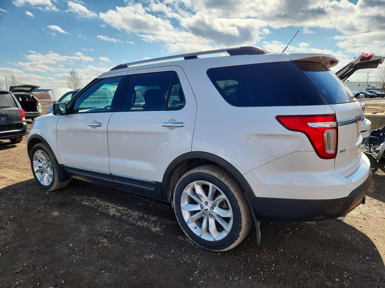 2014 Ford Explorer Xlt - Фото 2